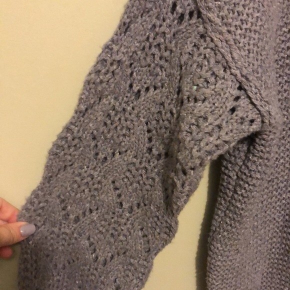 Universal thread size medium purple sweater NWT - Picture 2 of 9